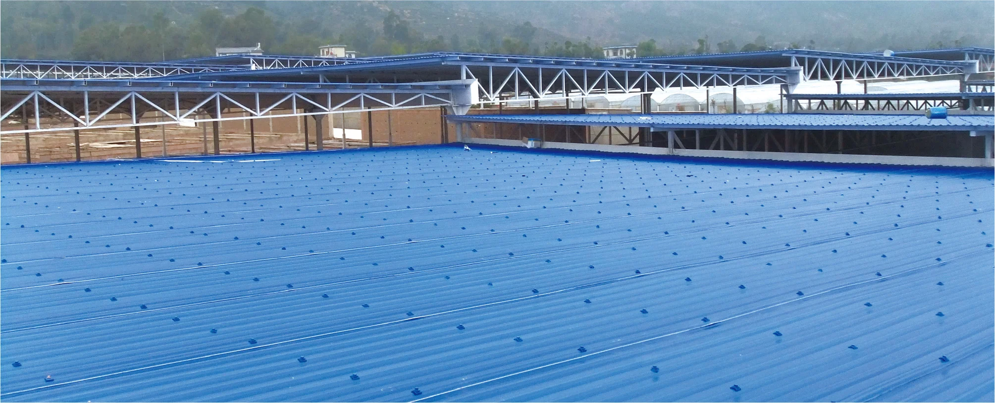What Are the Best Roofing Solutions for Industrial Buildings in 2025.