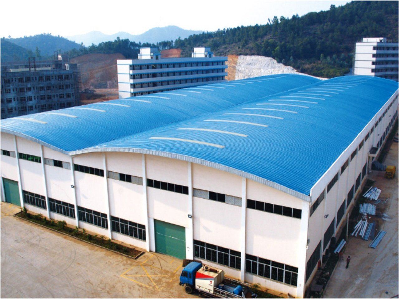 Why are more contractors switching to lightweight UPVC roofing for industrial projects in 2026？ 