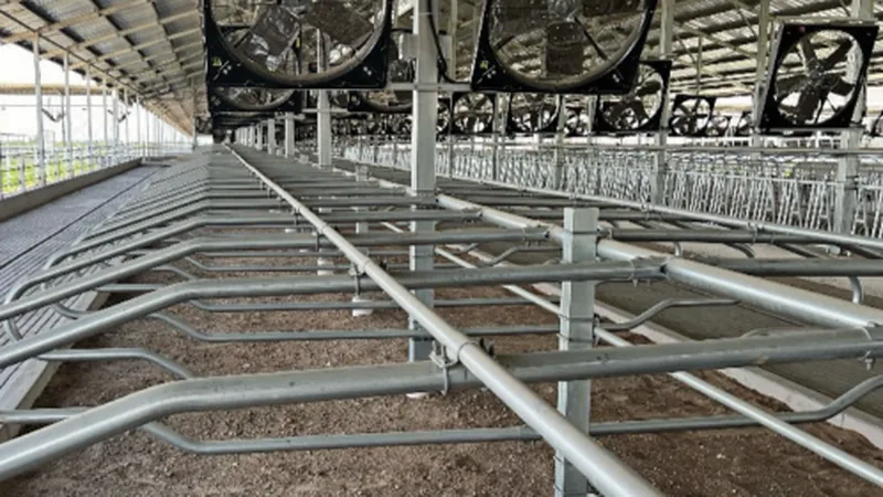 livestock house humidity roof ventilation